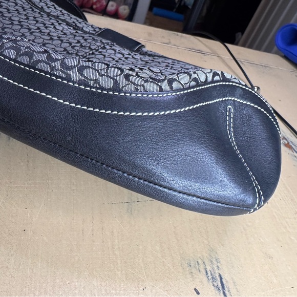 Coach Bag - Picture 10 of 12